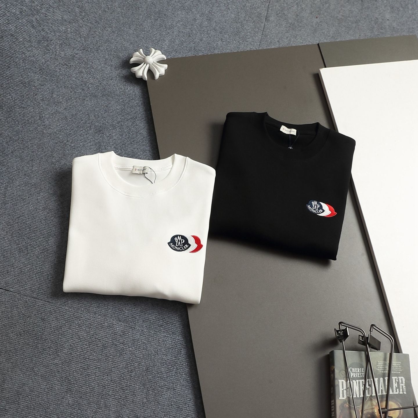 『S-XL』新作ラウンドネック長袖トップス、快適でスタイリッシュ