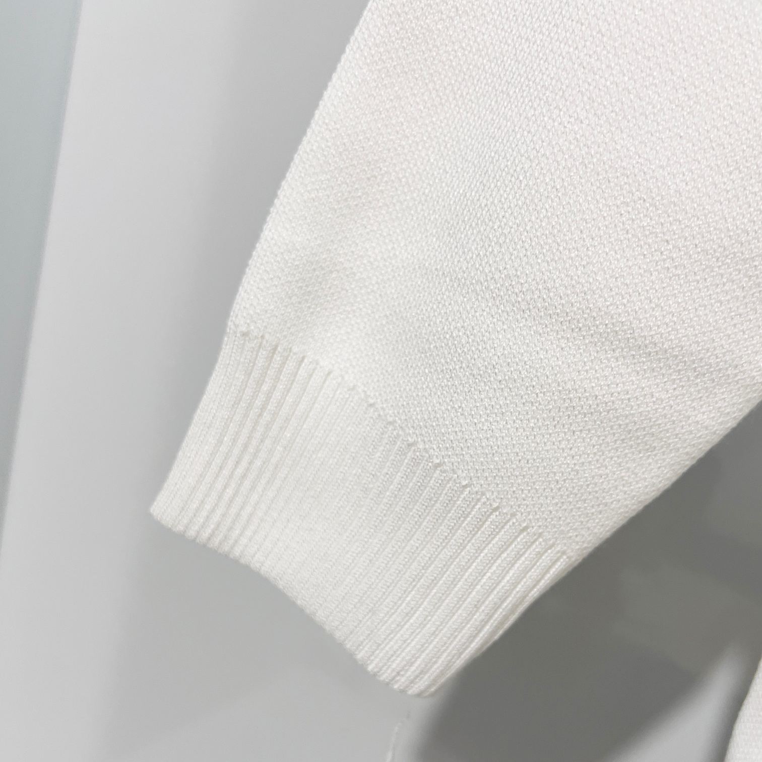 『S-XL』刺繍入りクルーネックプルオーバー長袖セーターウールセーター