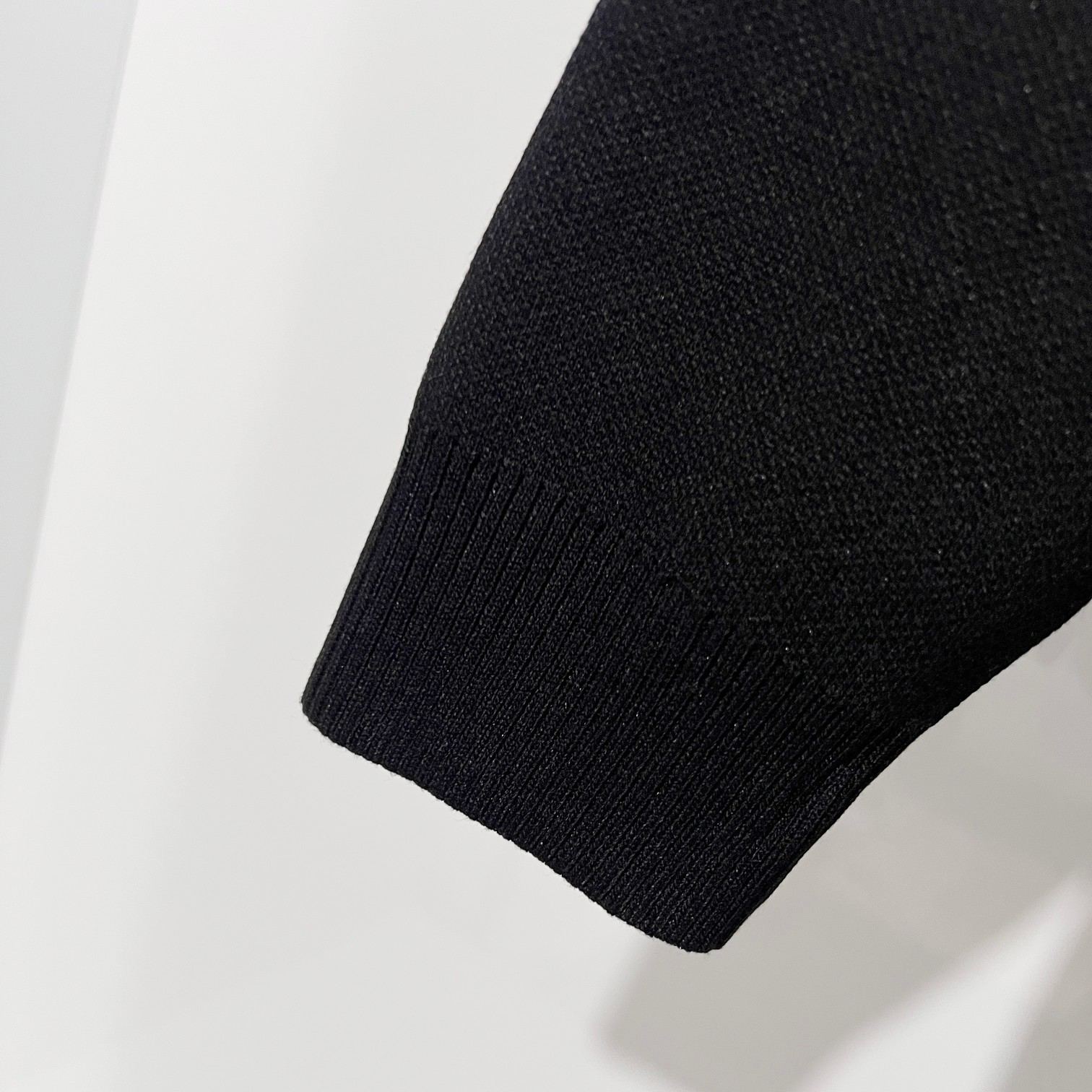 『S-XL』刺繍入りクルーネックプルオーバー長袖セーターウールセーター