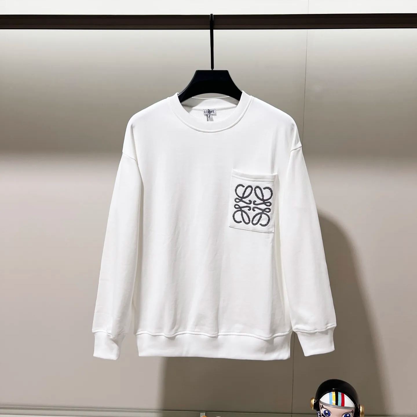 『XS-L』コットン100% クルーネック フロッキープリント ロゴ スウェット トレーナー ポケット付き
