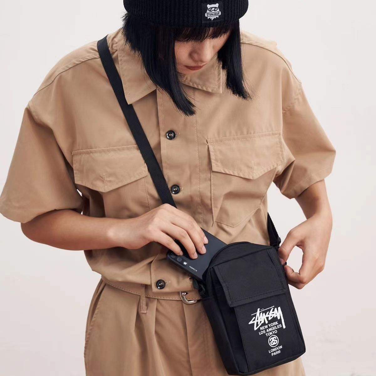 STUSSYシリーズのメッセンジャーバッグ