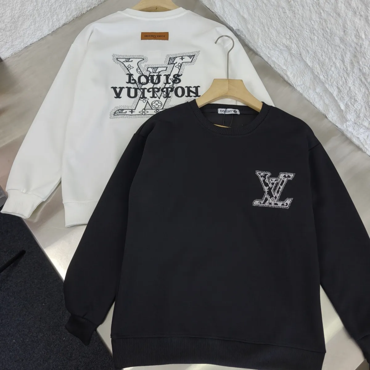 『L-4XL』秋に活躍する万能な刺繍入りメンズカップルラウンドネックカジュアルファッションスウェットシャツ