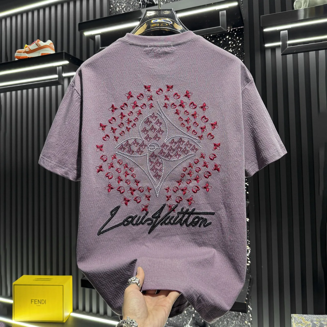 『M-3XL』メンズ刺繍入り半袖Tシャツ、通気性のあるハーフスリーブ