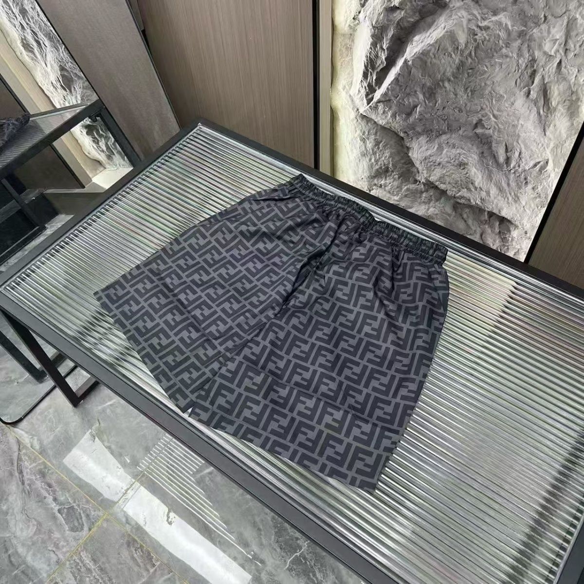 『L-4XL』夏のカジュアルで万能なショートパンツ、控えめなラグジュアリートレンド