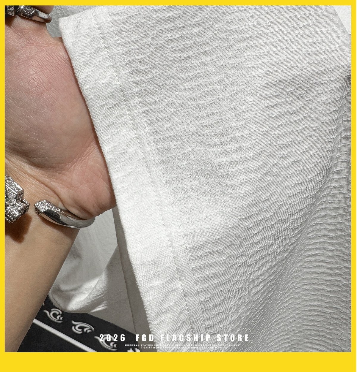 『M-3XL』メンズ刺繍入り半袖Tシャツ、通気性のあるハーフスリーブ