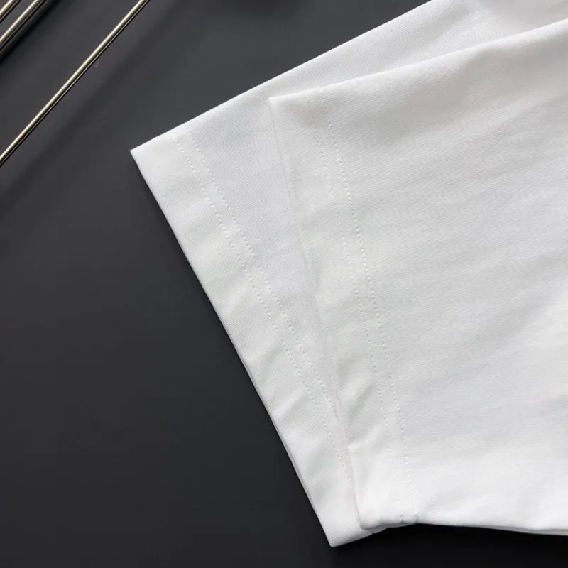 『S-4XL』大注目 着瘦せ シンプル 組み合わせやすい 快適 通気性 気質いいＴシャツ