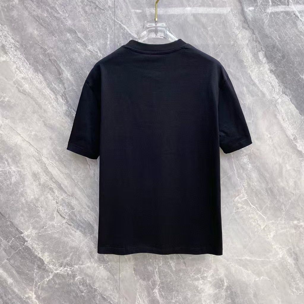 『S-2XL』トレンディな半袖のゆったりとしたTシャツ、ユニセックスのラウンドネック、着回しの効くトップス