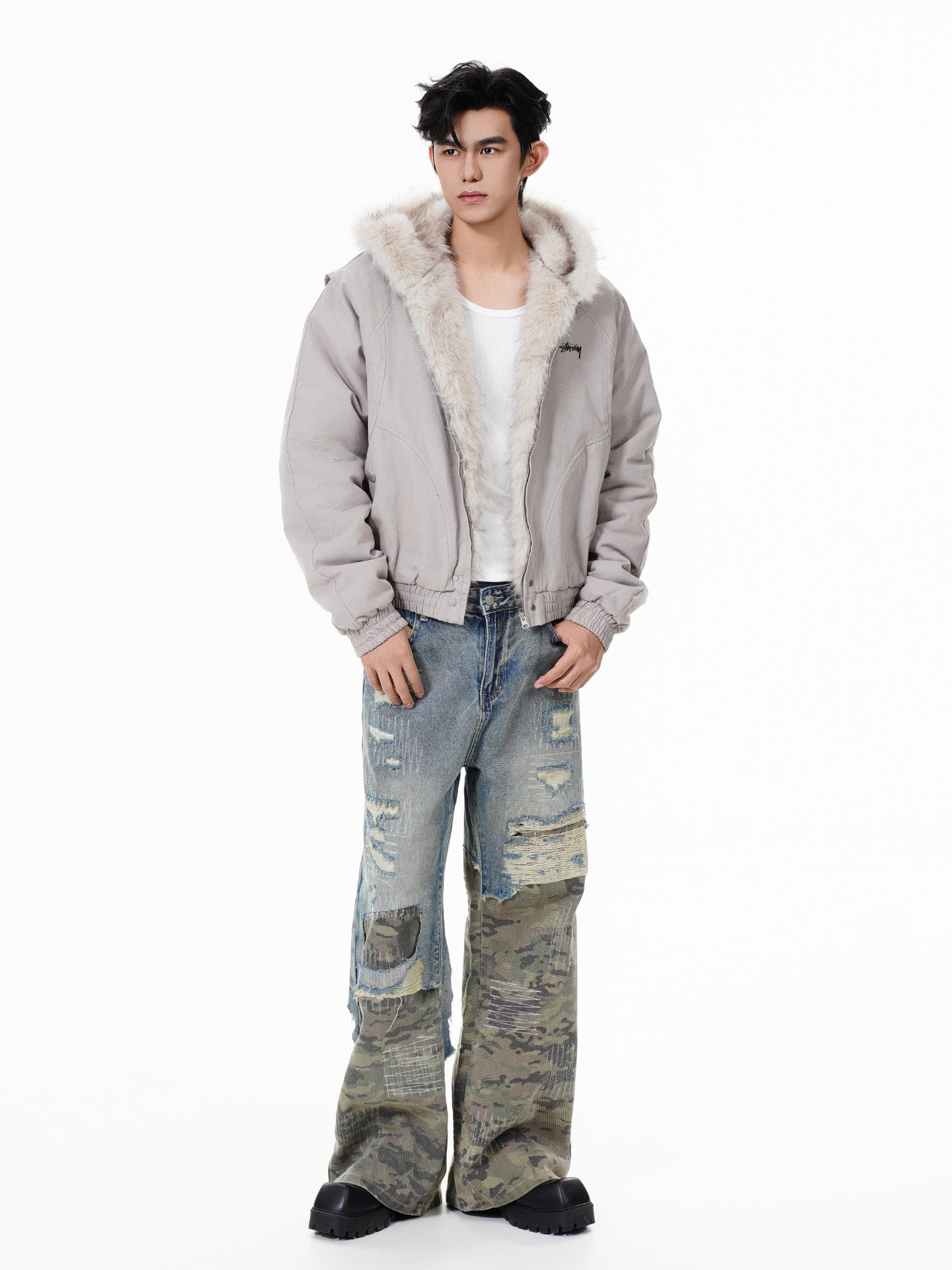 【STUSSY】2025年新作山彫り綿入れメンズ・レディースモデルにベルベットと厚みをプラス