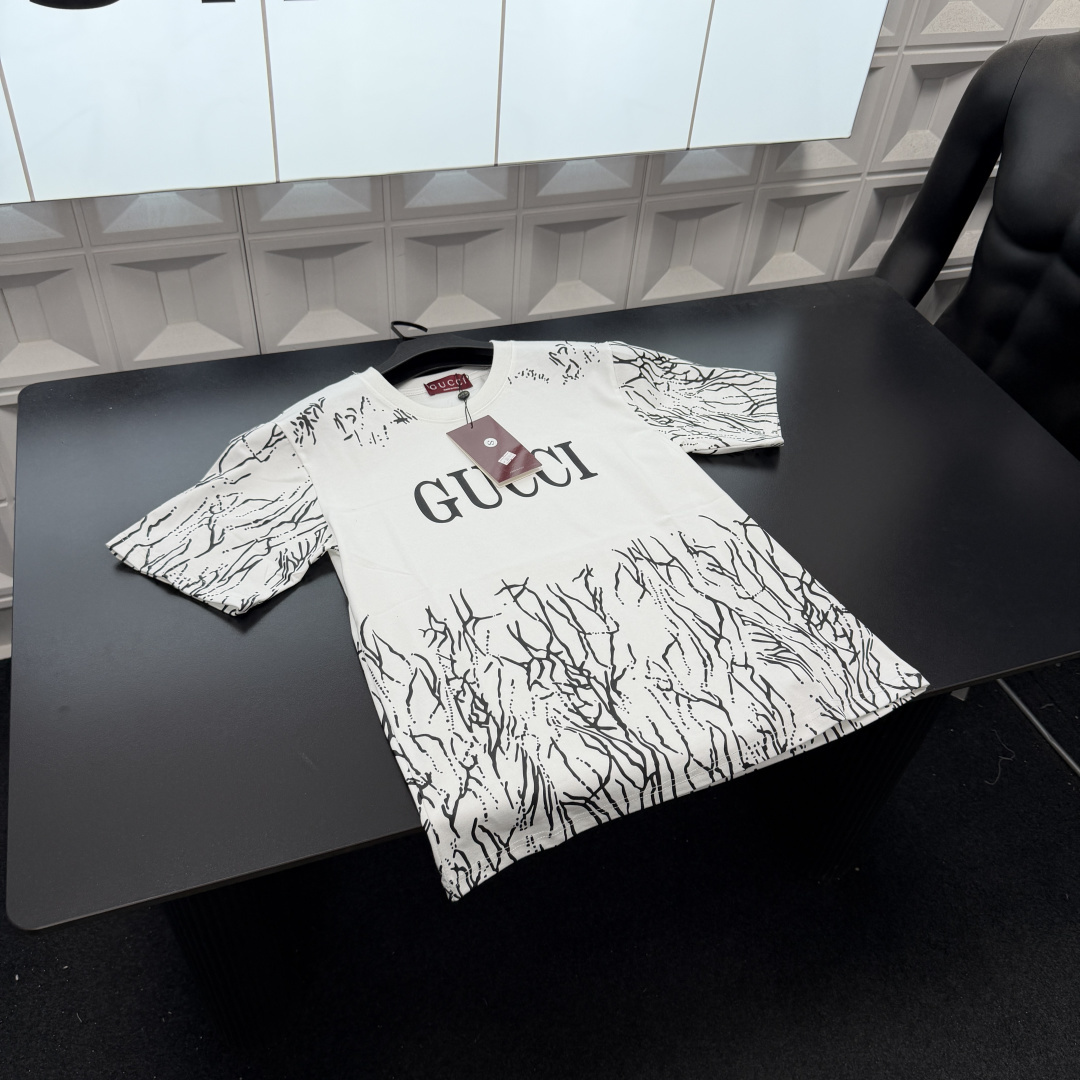 『S-2XL』夏にぴったりのゆったりとした着心地のファッショナブルな男女兼用半袖カジュアルTシャツ、トレンドブランドTシャツ