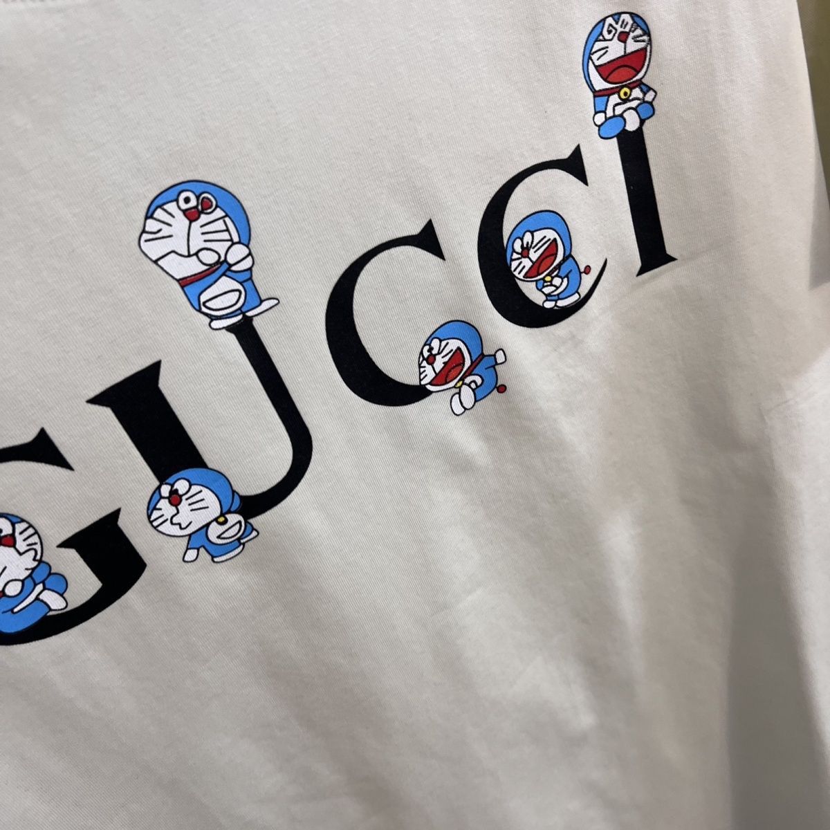 『S-2XL』高品質の半袖、軽量で高級感のある新しいトレンディなTシャツ