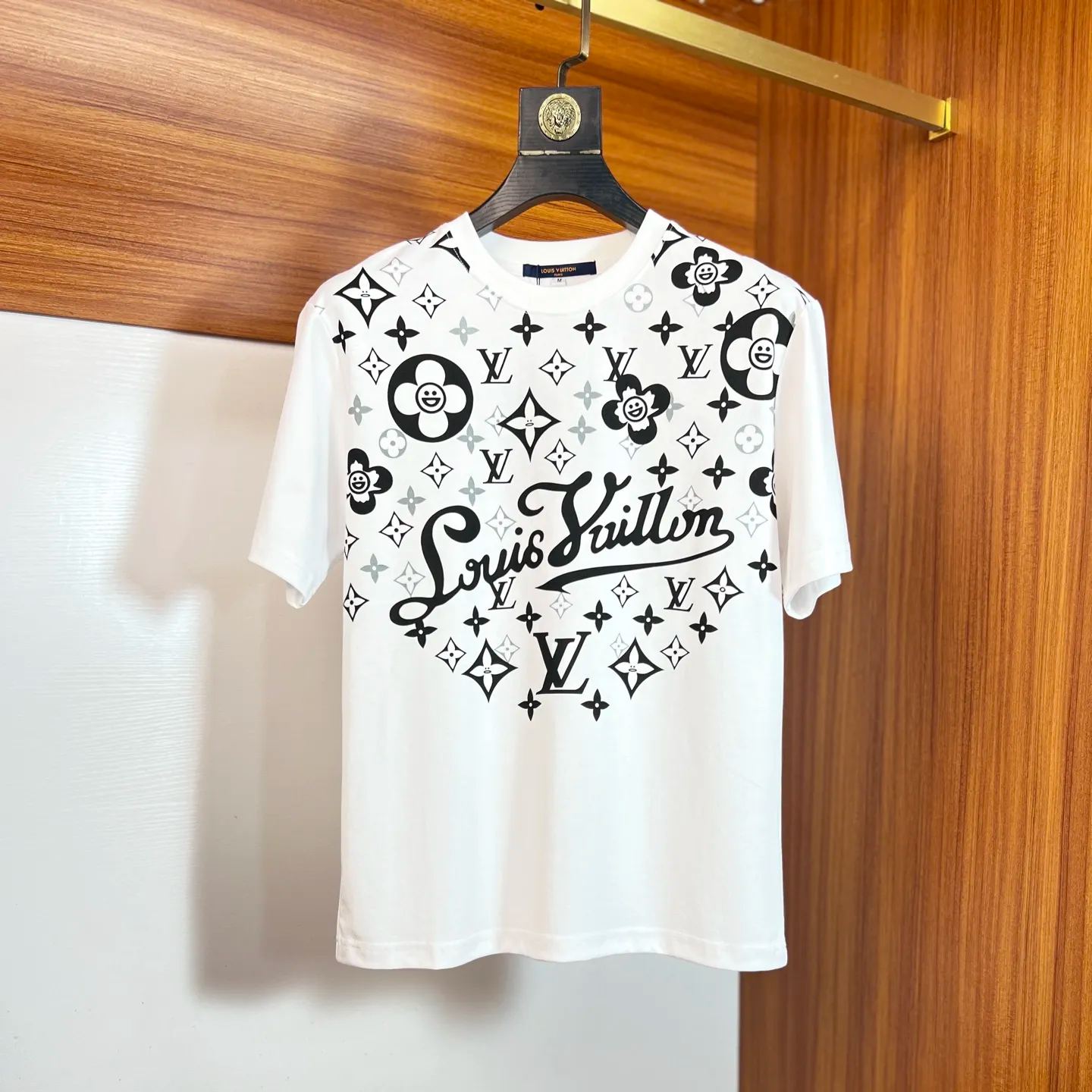 『M-3XL』夏の新作 高級感あふれるトレンディでスタイリッシュなTシャツトップス
