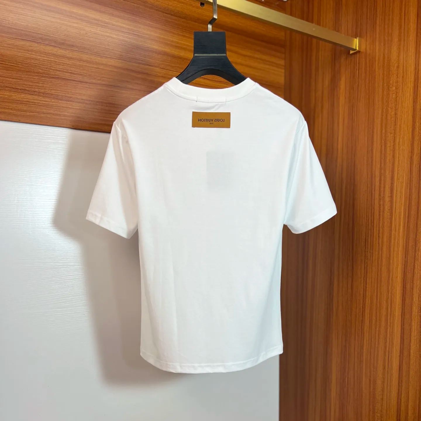 『M-3XL』夏の新作 高級感あふれるトレンディでスタイリッシュなTシャツトップス