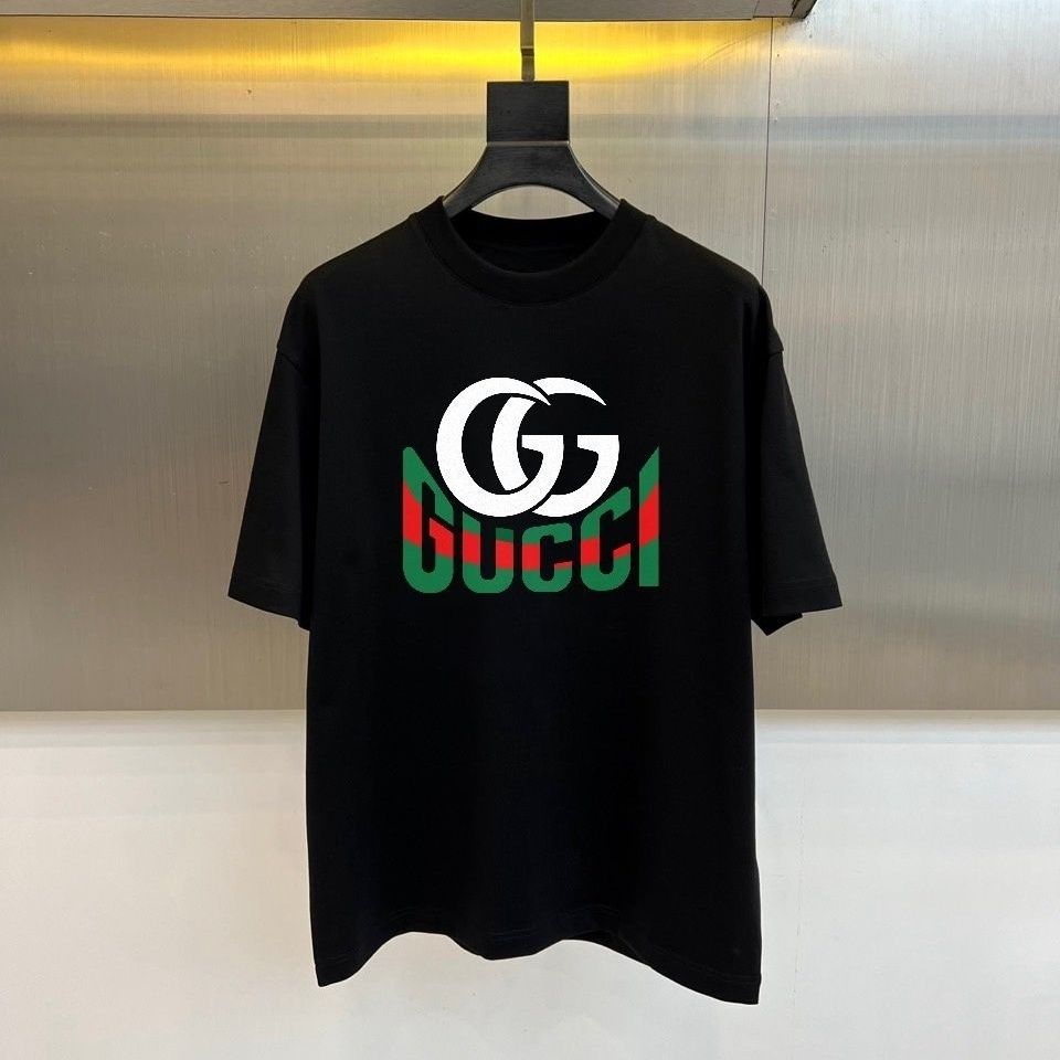 『M-3XL』トレンディで高級感のあるファッションTシャツ ユニセックスの半袖
