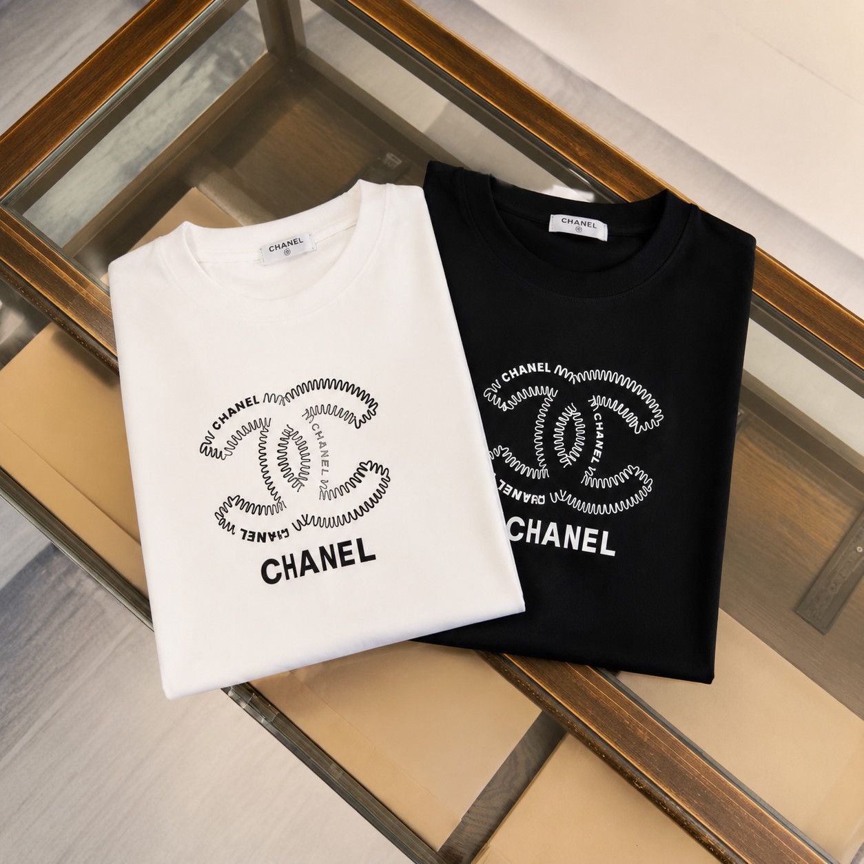 【S-4XL】男女兼用の最新トレンドクルーネックTシャツ、カジュアルスタイル