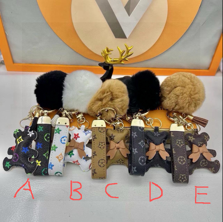 【LV旗艦店】ルイヴィトン LV リボンくまちゃん ポンポンバッグチャーム