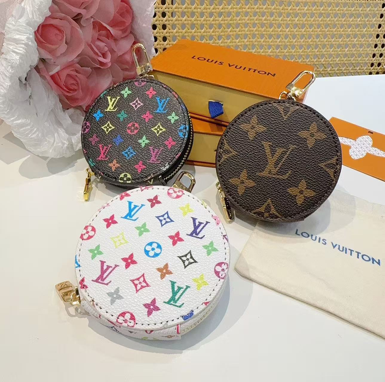 【LV旗艦店】Louis Vuitton（ルイ・ヴィトン）カラフルモノグラム ラウンド型ミニポーチ キーホルダー付きバッグチャーム