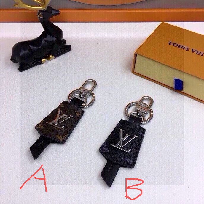 【LV旗艦店】ルイヴィトン LV イニシャルレザータグ バッグチャーム・キーホルダー