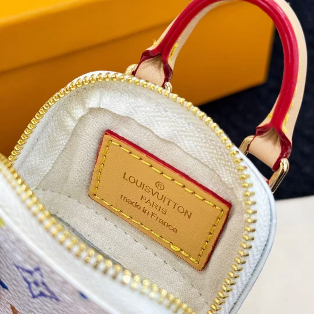 【LV旗艦店】ルイヴィトン × 村上隆 マイクロアルマ モノグラムマルチカラー バッグチャーム AirPods イヤホンケース ホワイト三彩