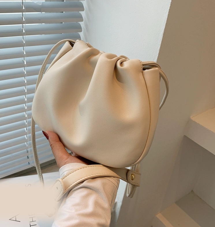 Cumulus cloud bag