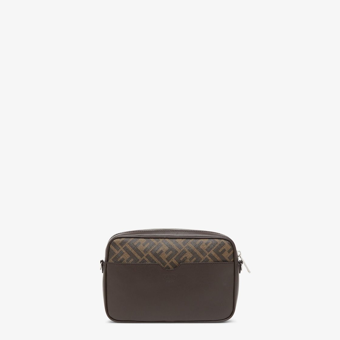 便利　すぐ届く　大الأكثر رواجًا【FENDI】カメラケース　ショルダー