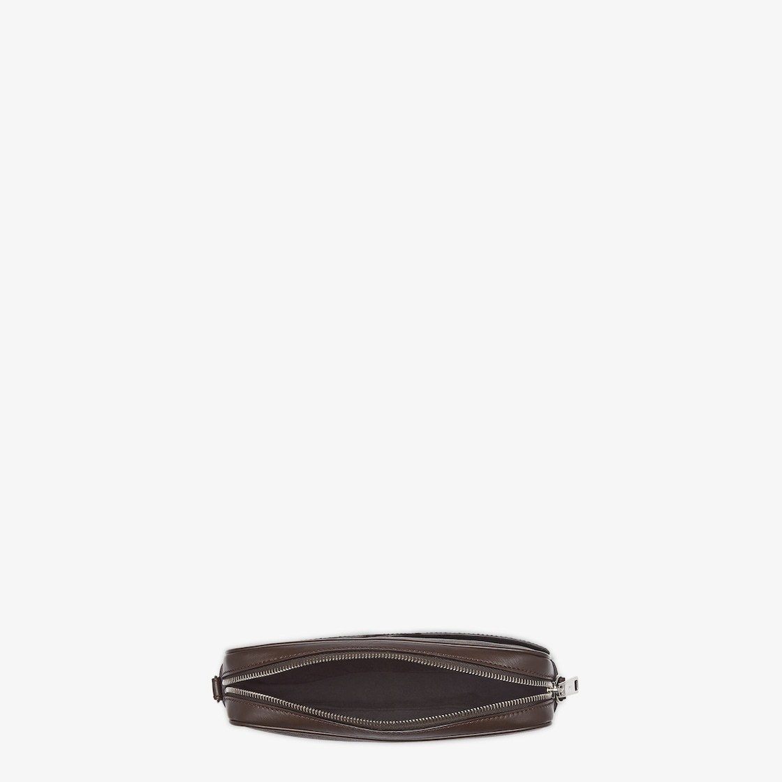 便利　すぐ届く　大الأكثر رواجًا【FENDI】カメラケース　ショルダー
