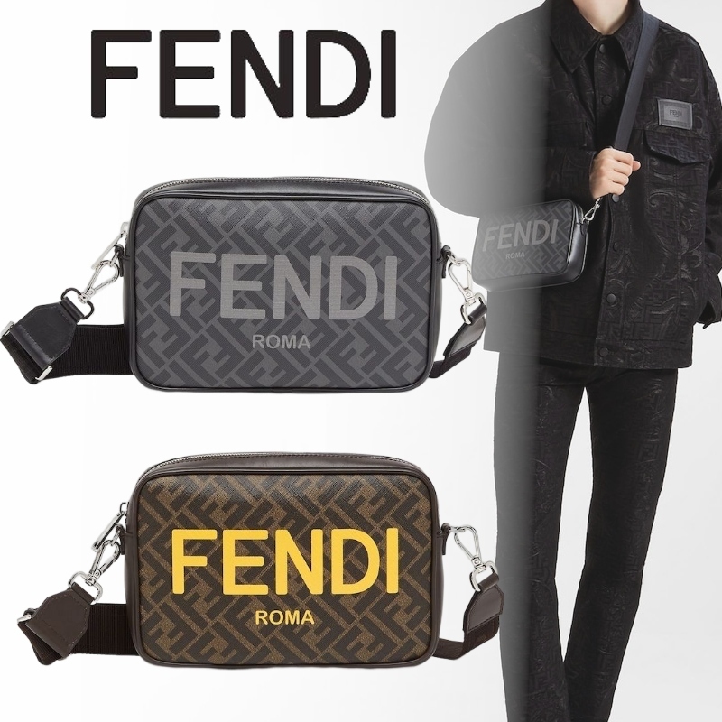 便利　すぐ届く　大الأكثر رواجًا【FENDI】カメラケース　ショルダー