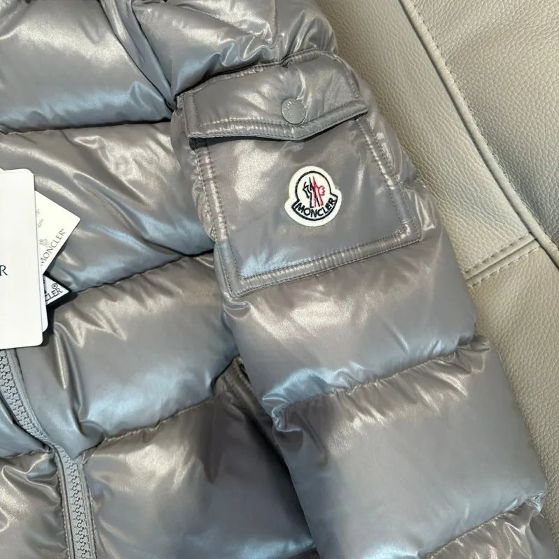『S-3XL』搶眼 氣質滿分 時尚 高品質 舒適 帥氣配色 羽絨外套