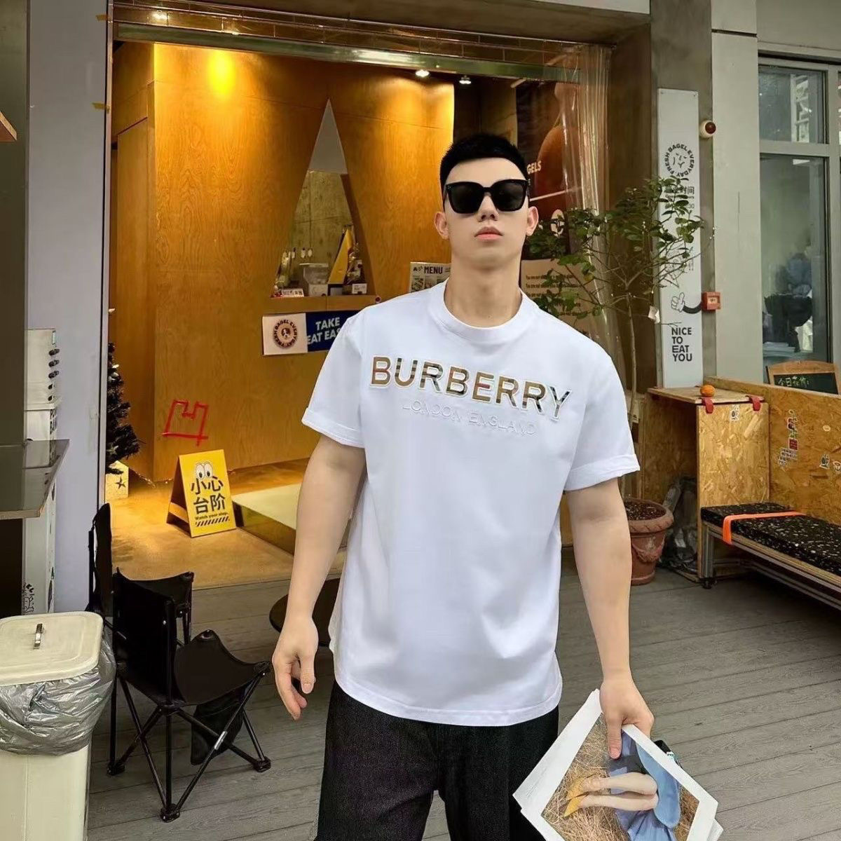 超人気商品 シンプル カジュアル 夏 無地 アルファベット オーバーサイズ 2色選べる Ｔシャツ