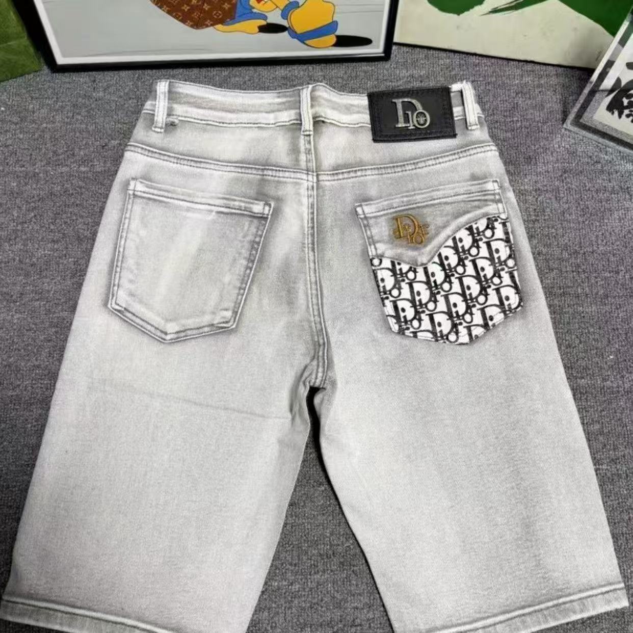 『S-3XL』メンズのスリムフィットデニムショートパンツ。カジュアルでスタイリッシュ、刺繍入り