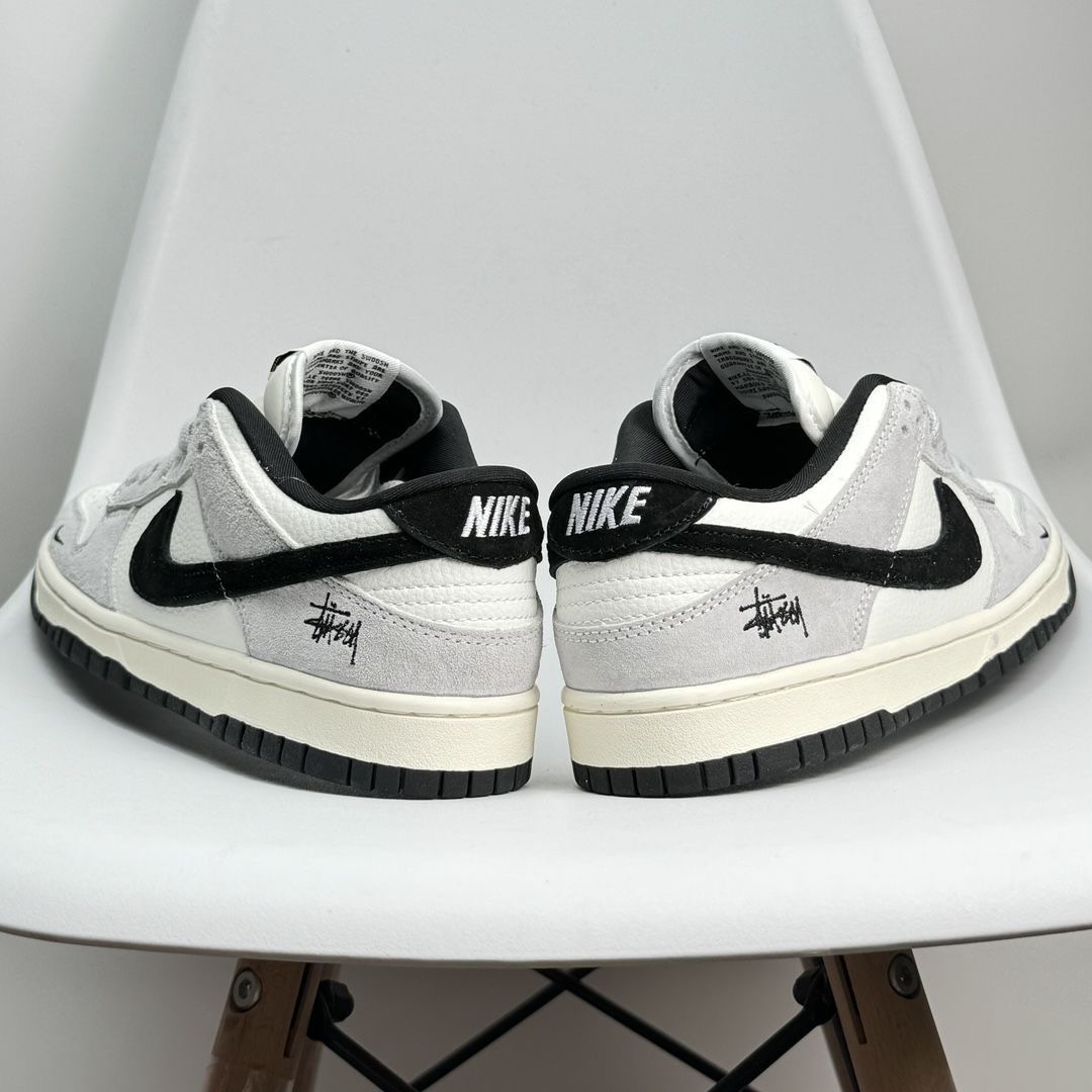 2024 Stussy Nike Dunk 「正規品保証、公式と同じデザイン」スニーカー