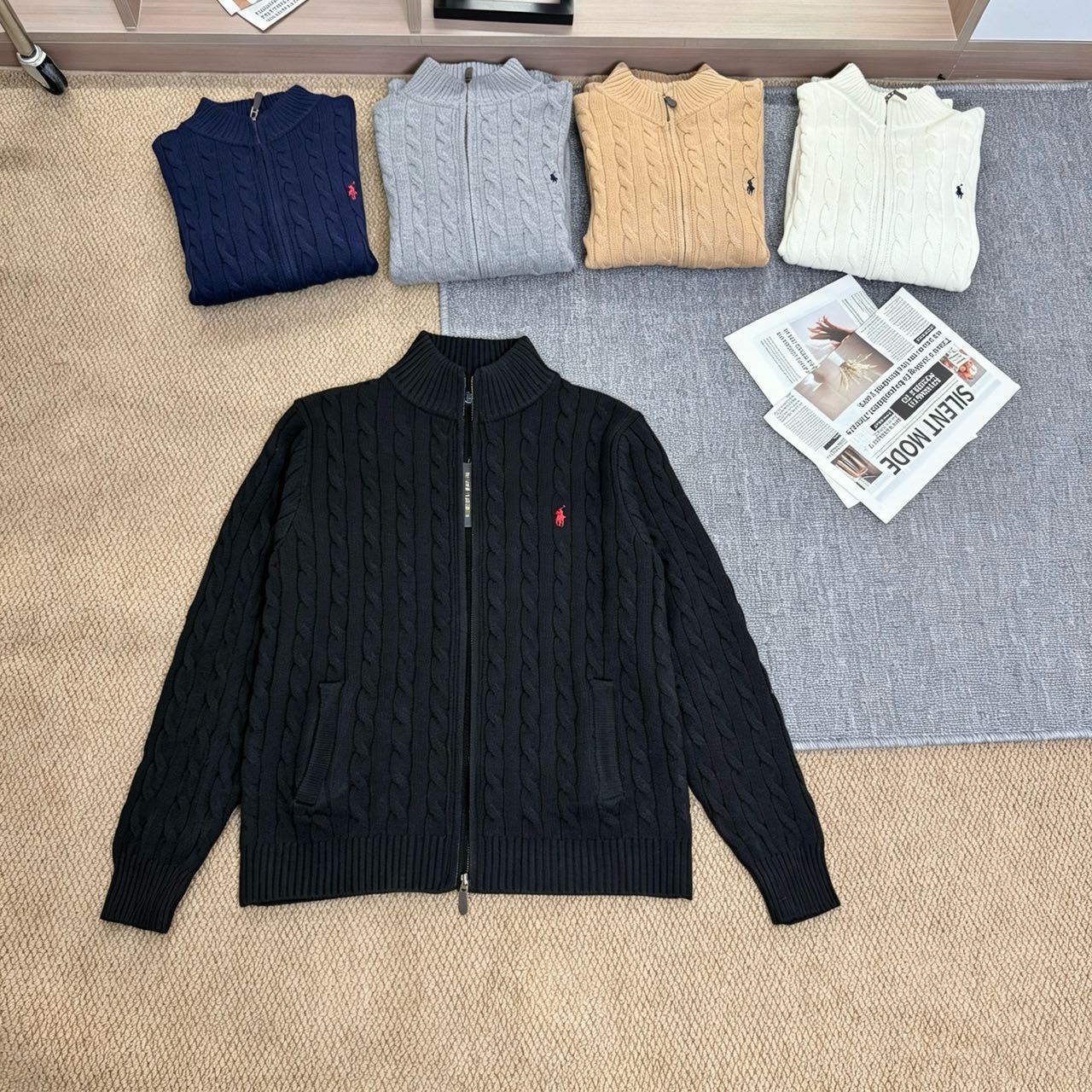 『S-2XL』人気上昇中 フルジップ 無地 馬刺繍 ロゴ ケーブルニット セーター カーディガン 男女兼用