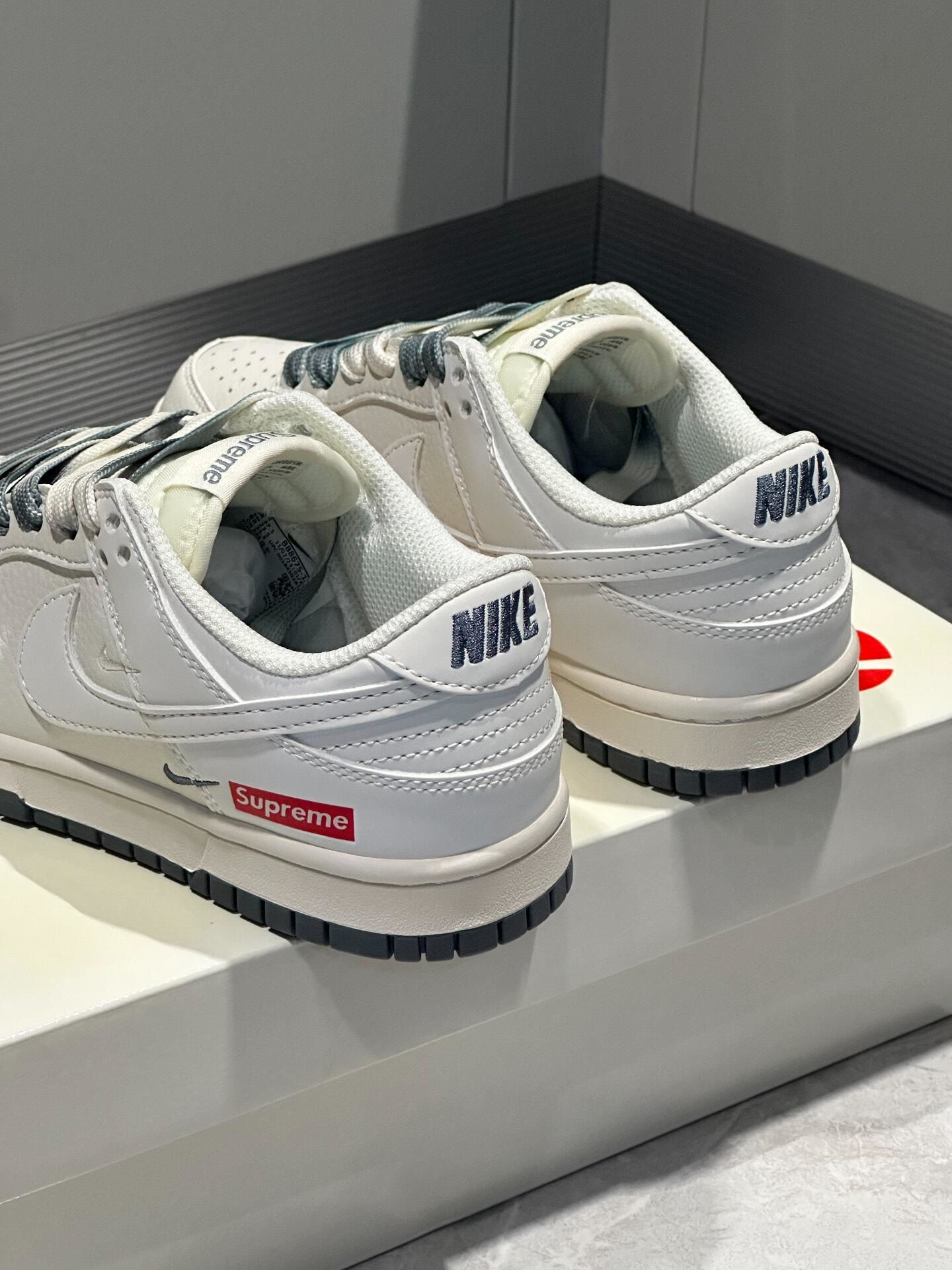 🔥大人気コラボが登場！ Supreme × Nike  Dunk low "  🔥限定80足、お見逃しなく！
