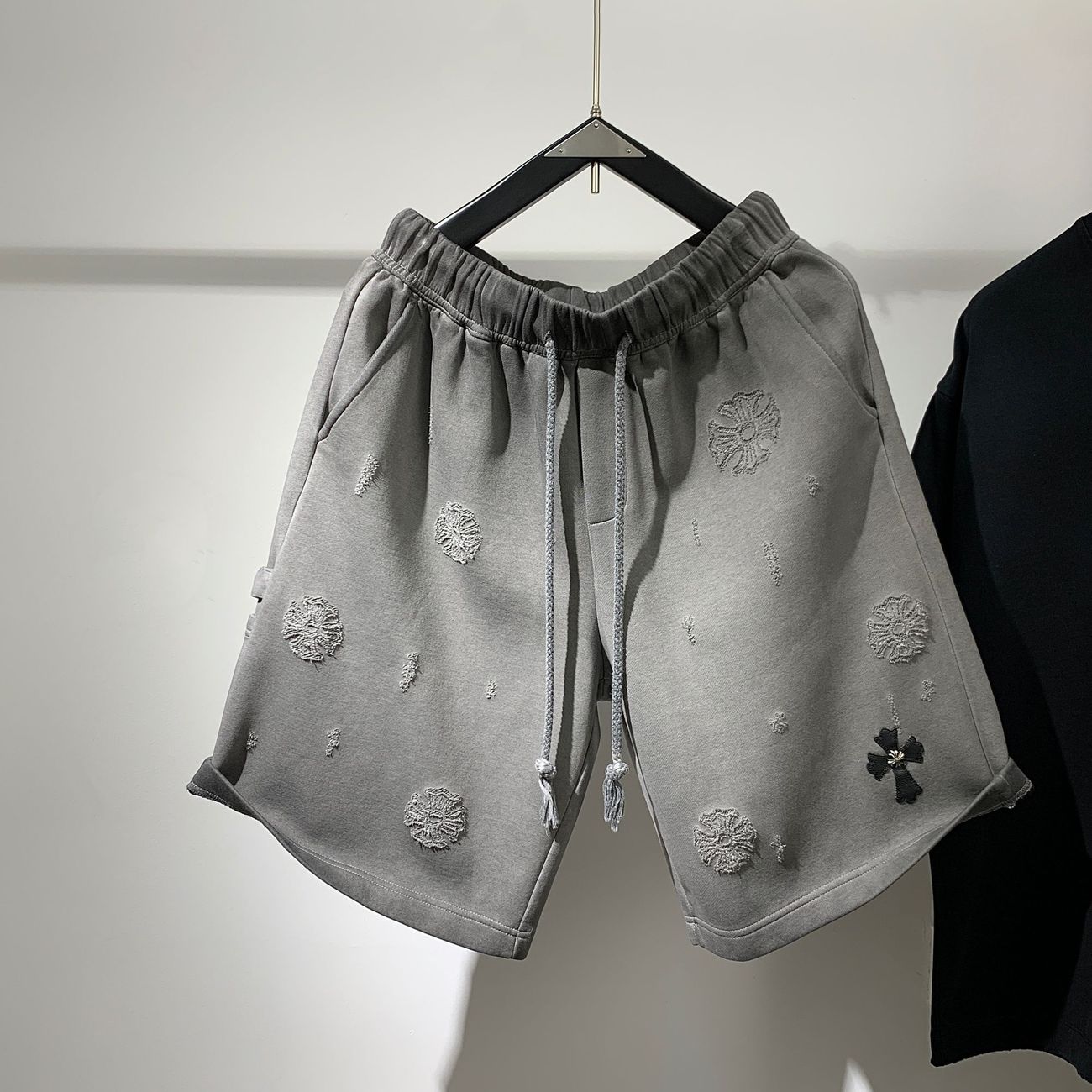 『M-4XL』スタイリッシュで洗練されたメンズカジュアルスポーツショーツ