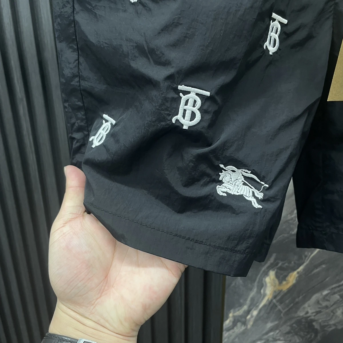 『M-4XL』新作刺繍入りショートパンツ ビーチパンツ おしゃれなメンズカジュアルショートパンツ