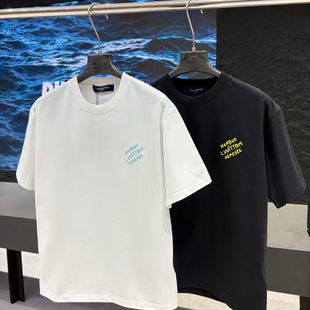 『S-XL』夏にぴったりの、トレンディな半袖カジュアルラウンドネックTシャツ
