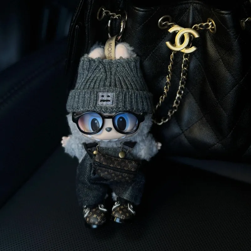 人気上昇中 絶対流行 ファッション かわいい labubuぬいぐるみペンダント 服