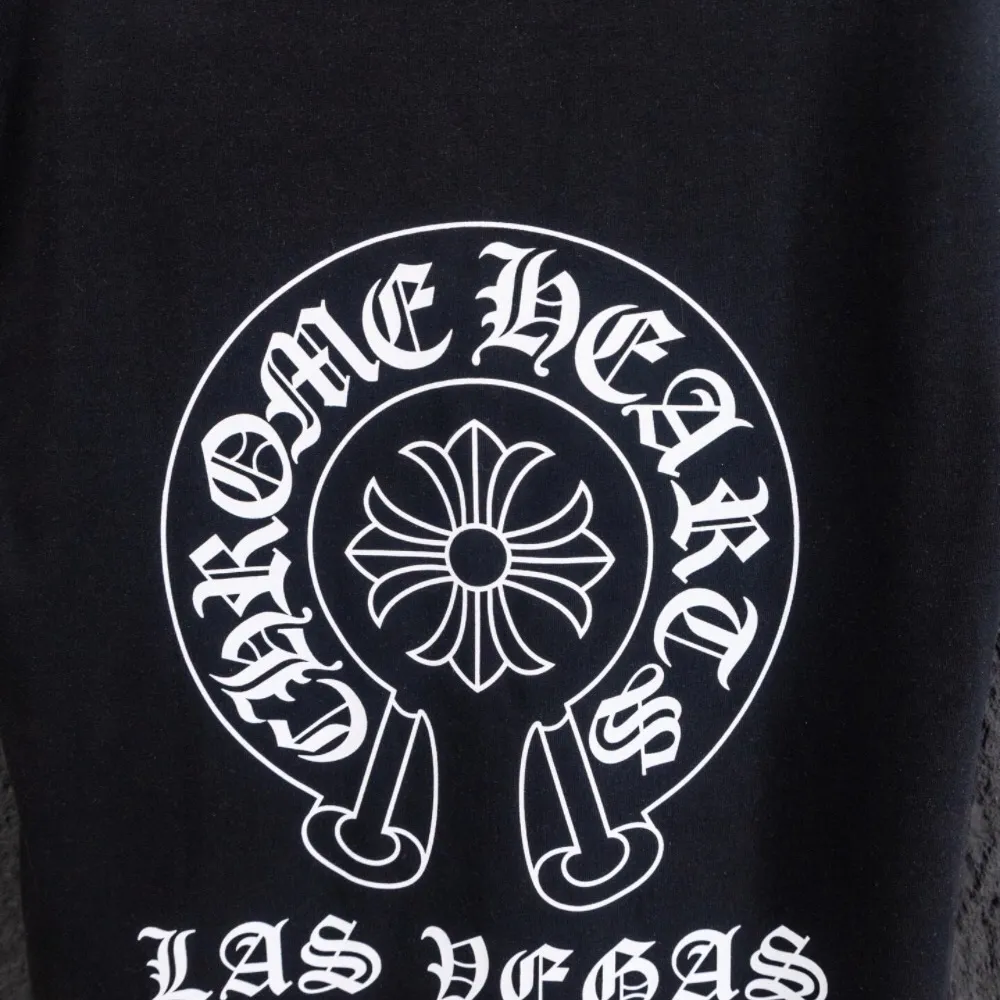 『S-XL』夏物メンズクルーネック半袖Tシャツ　トレンディなファッション　ゆったりフィット