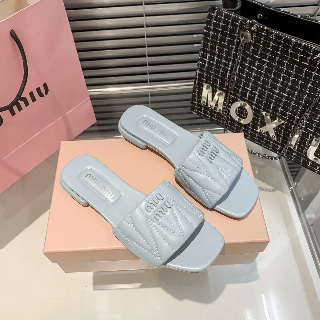 『35-41』クラシックな多用途ファッション シンプルなレディーススリッパ