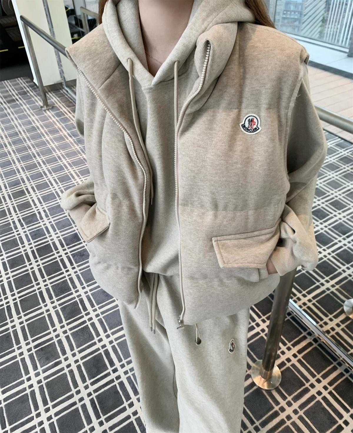 女性用の新しい冬の暖かい服装（ベスト + フード付きスウェットシャツ + ズボン）