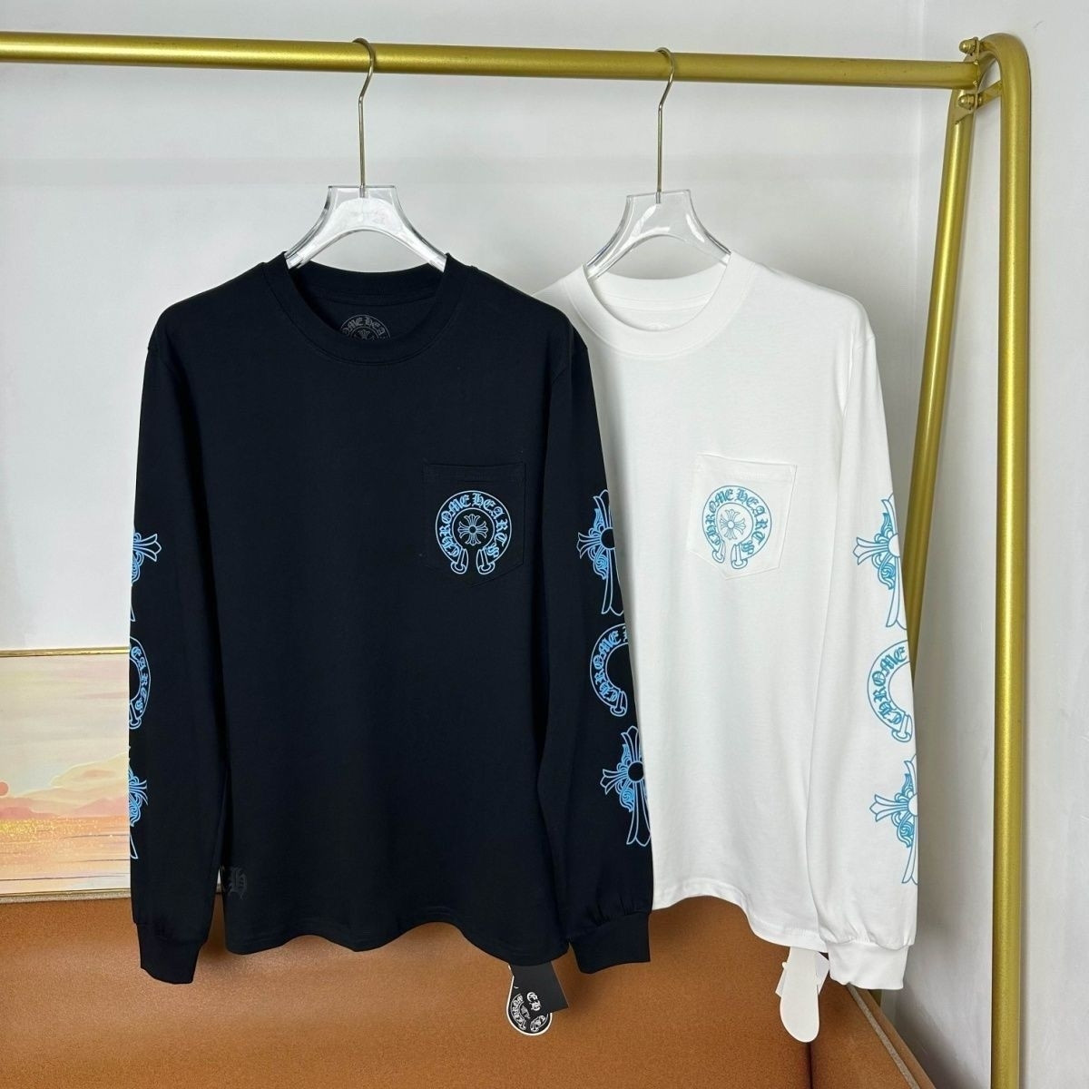 『S-2XL』男女兼用のスタイリッシュなプリント柄長袖ゆったりフィットTシャツ