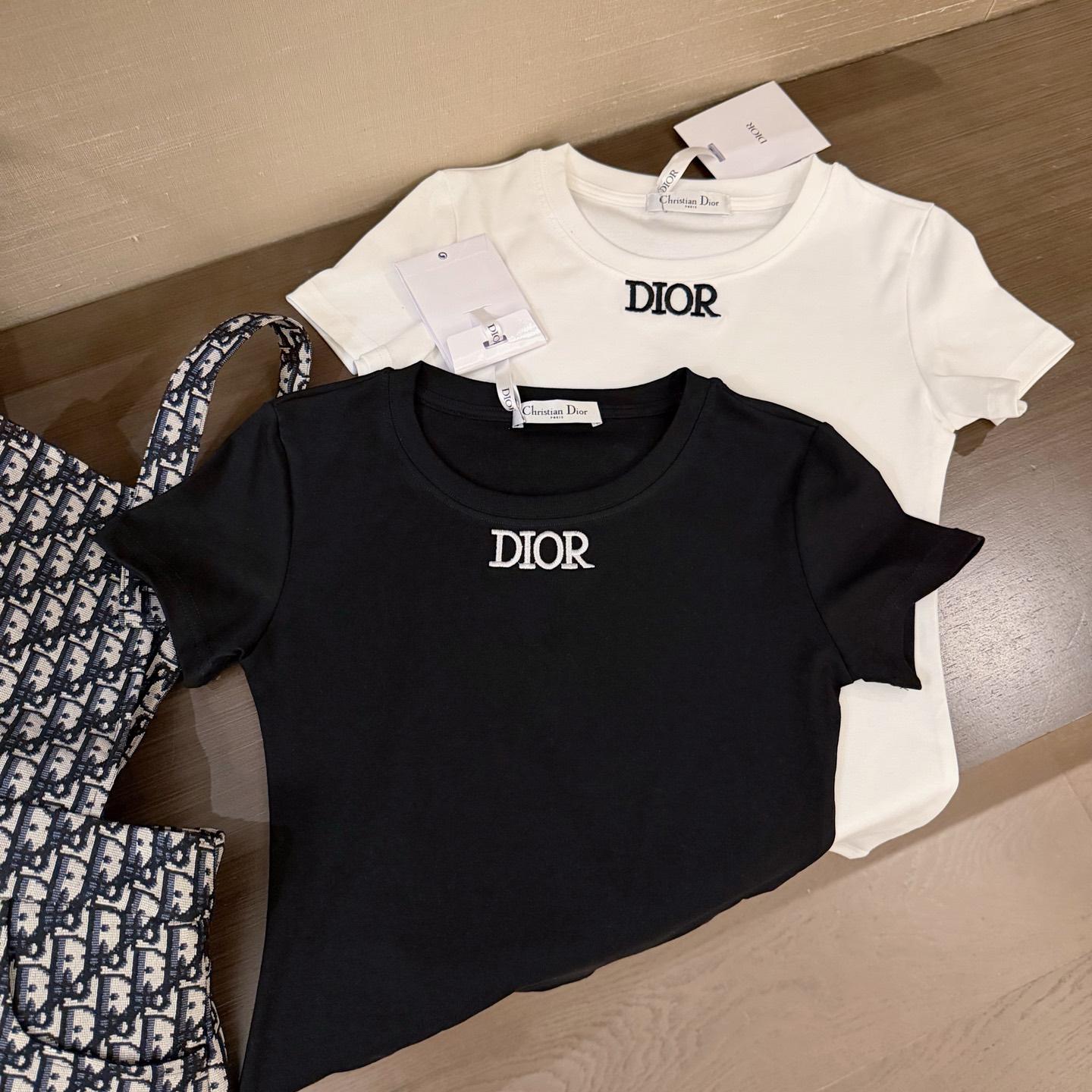 刺繍入りレター万能半袖Tシャツ