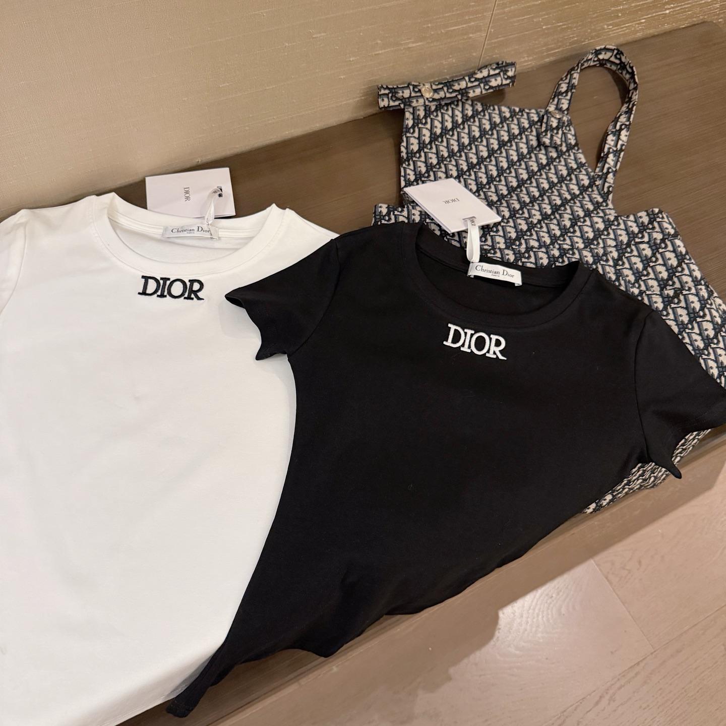 刺繍入りレター万能半袖Tシャツ