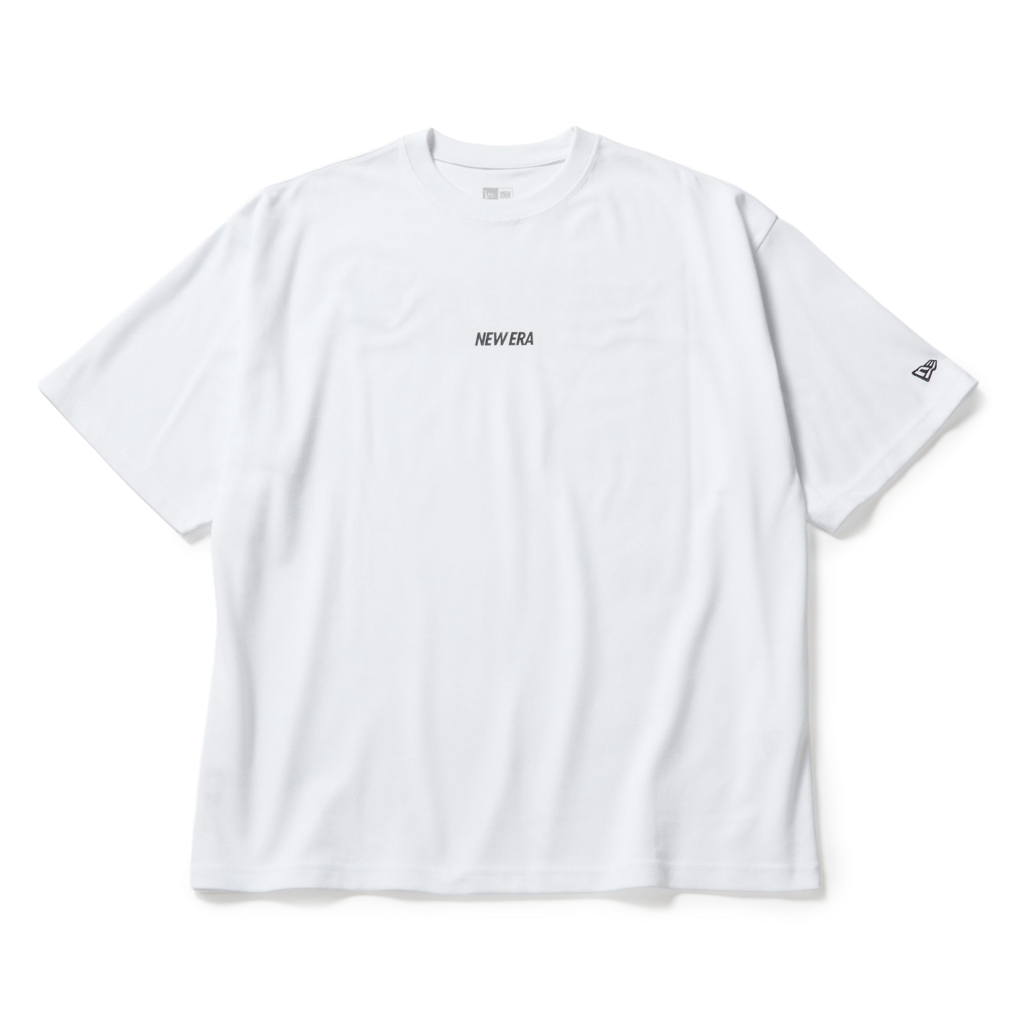 半袖 オーバーサイズド パフォーマンスTシャツ Overlap Logo ホワイト | パフォーマンスアパレル