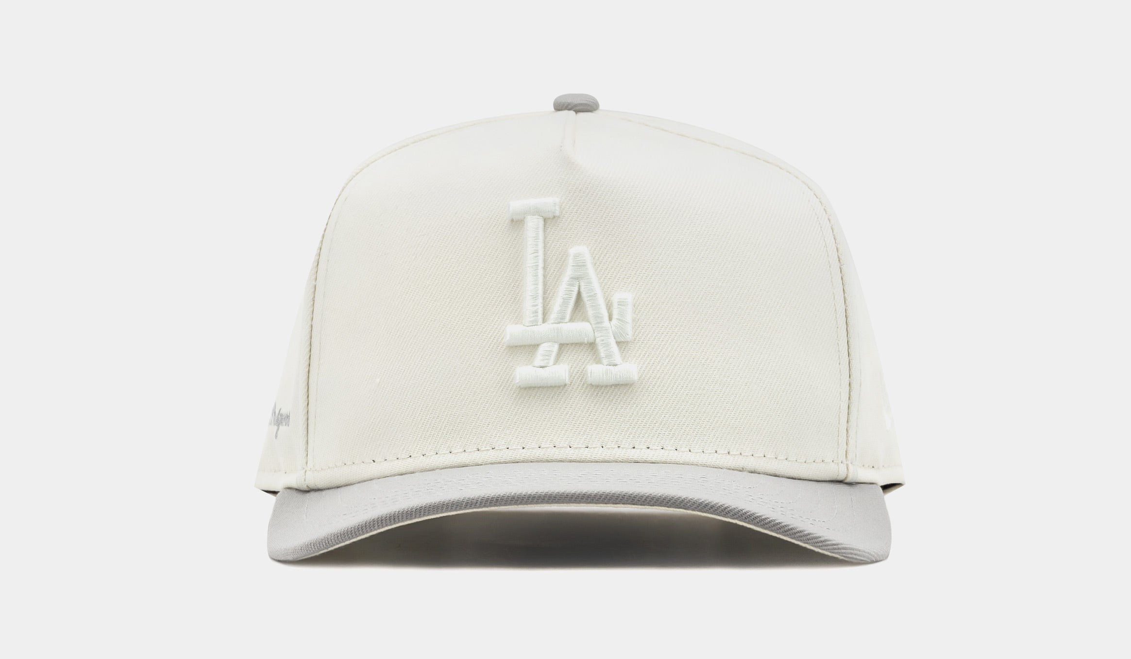 Shoe Palace Exclusive Los Angeles Dodgers Chrome 950AF Curve Mens Hat (Chrome Grey)