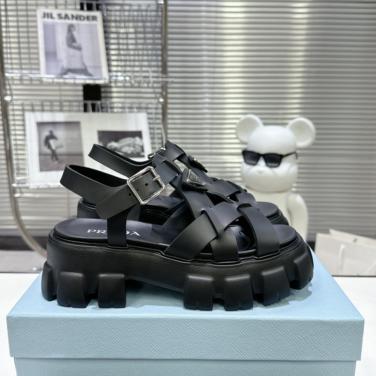 【P022】♥大人気 美品♥ PRADA サンダル プラダ