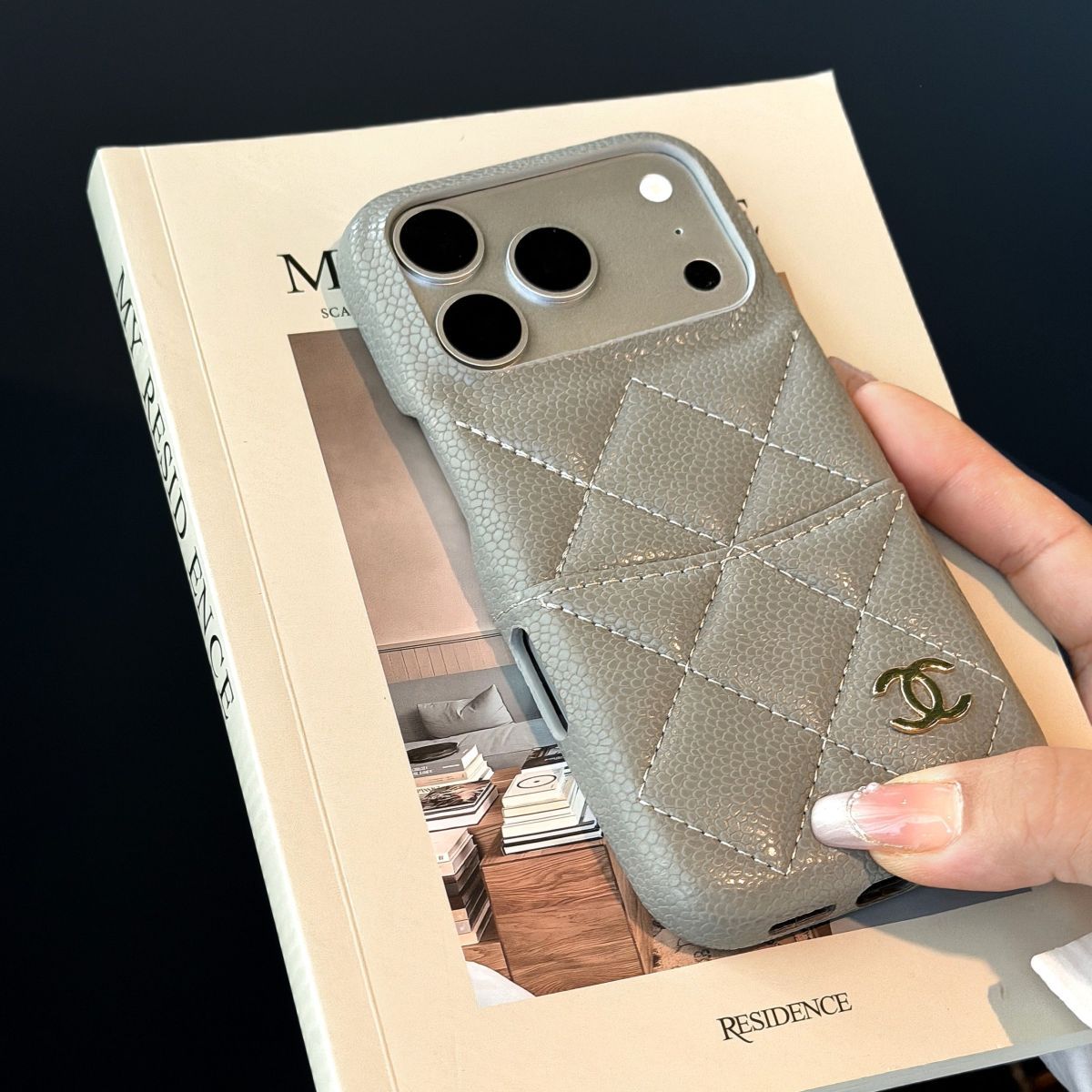 高品質のApple製スマホケース、スタイリッシュでクリエイティブなスマホケース
