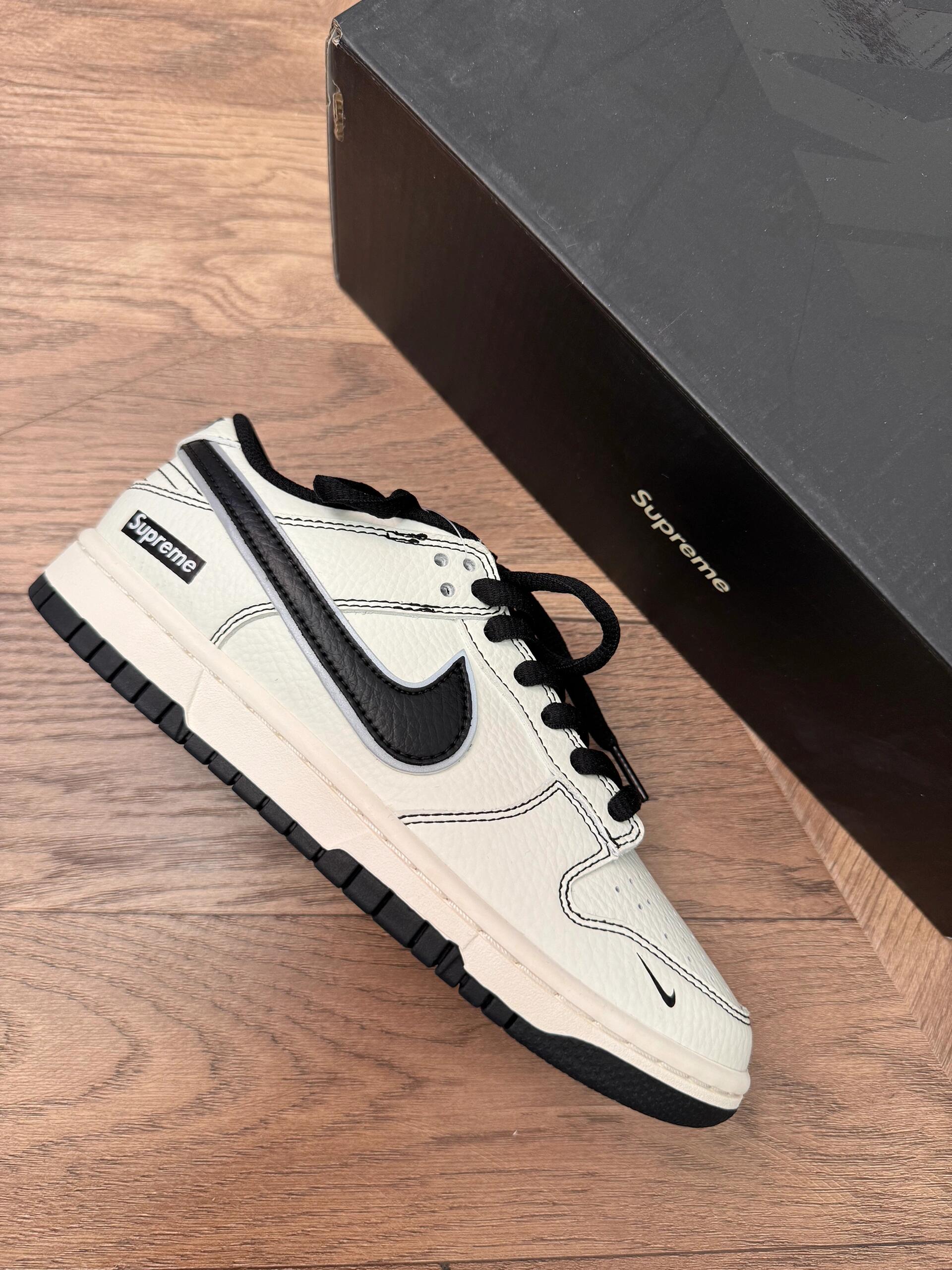 正規品保証、公式と同じデザイン】Nike x Supreme