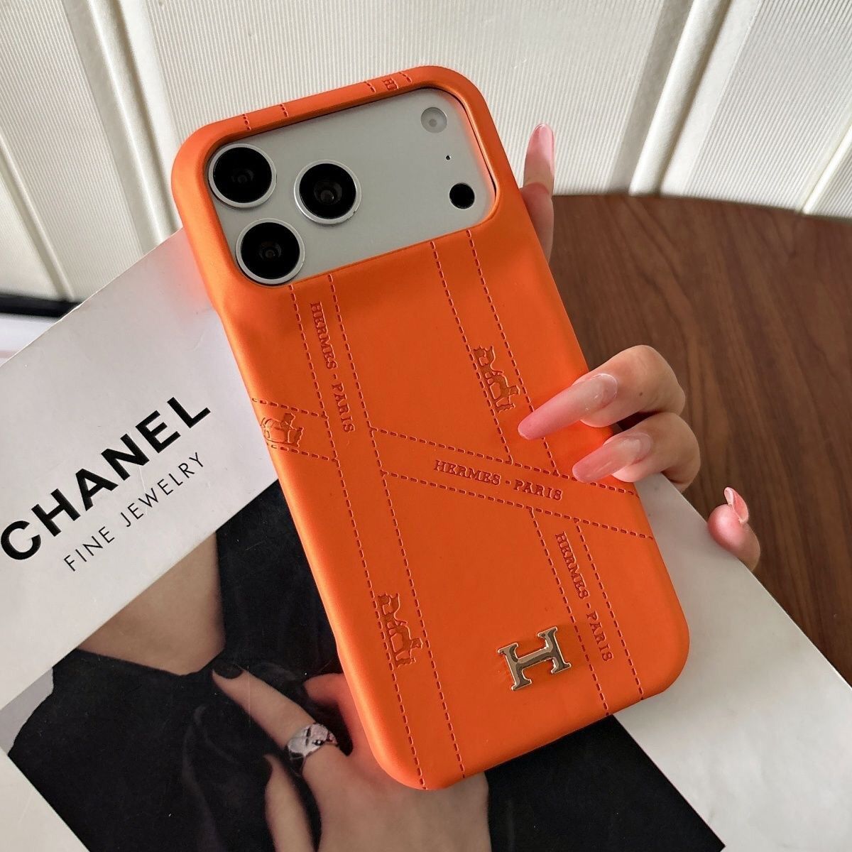 高級ラグジュアリーな新しいスマホケース、Appleハードケース