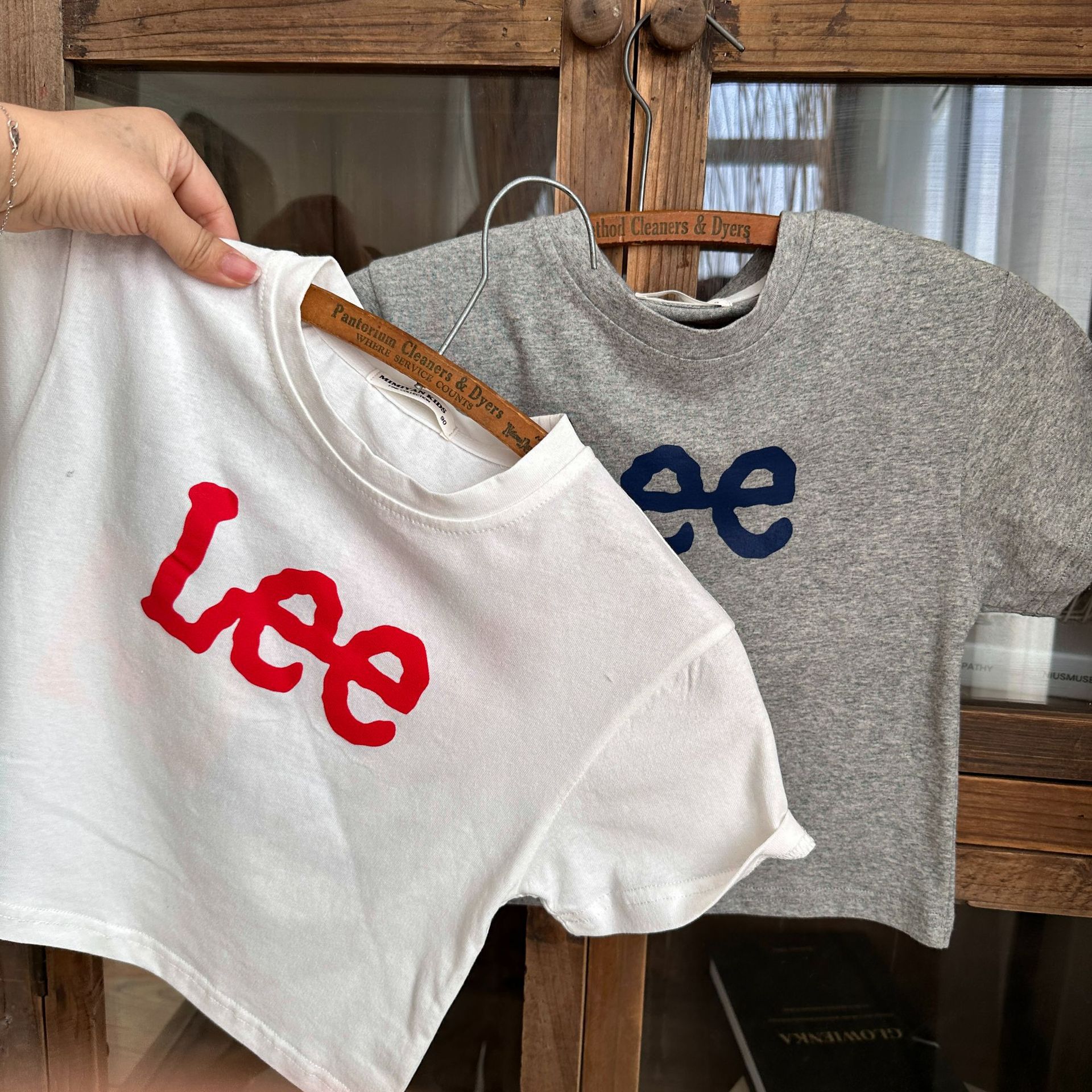 【80-150cm】大好評 シンプル アルファベット 着心地良い 合わせやすい Tシャツ