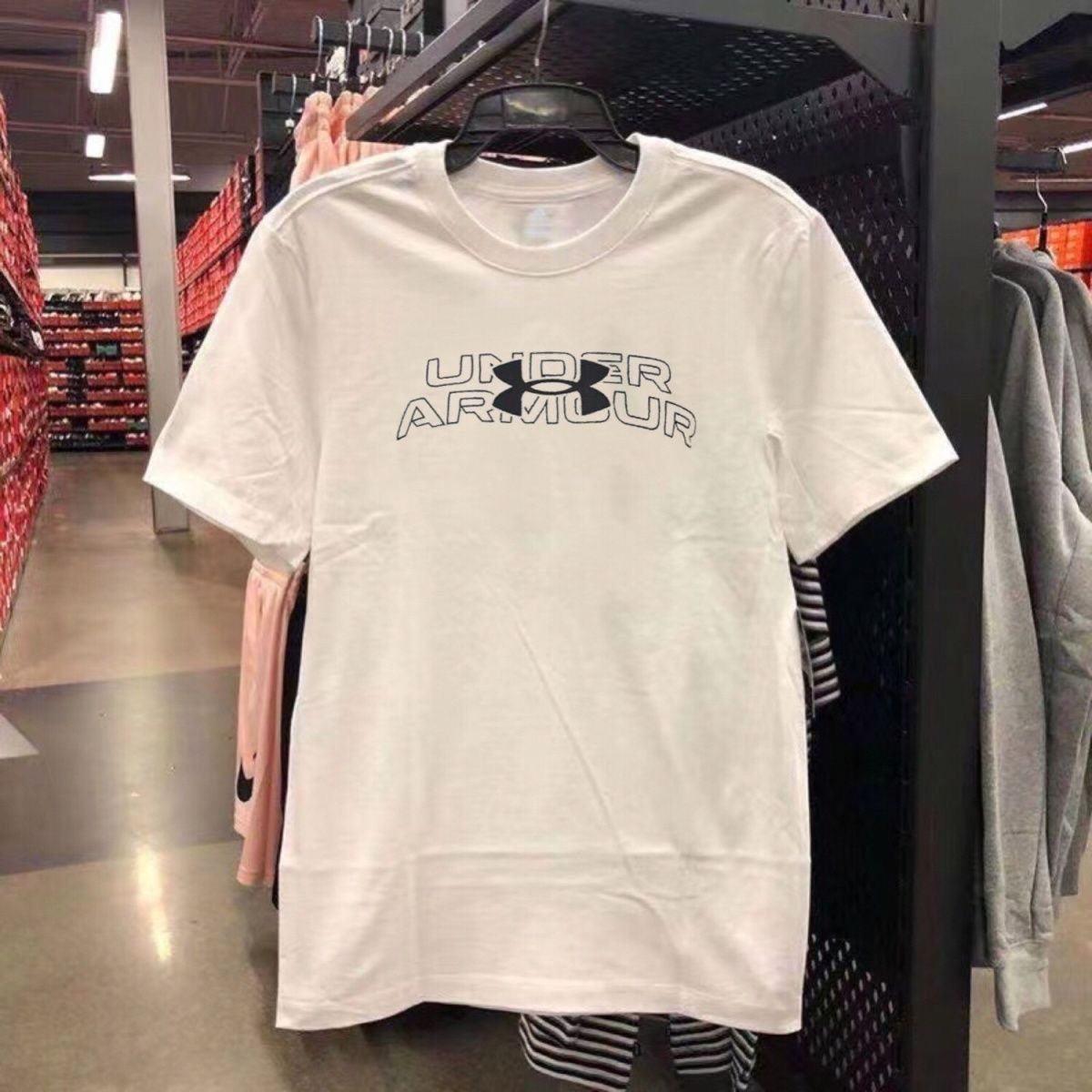 超人気商品 質感のいい 定番 カジュアル ラウンドネック 2色選べる 男女限らず Ｔシャツ